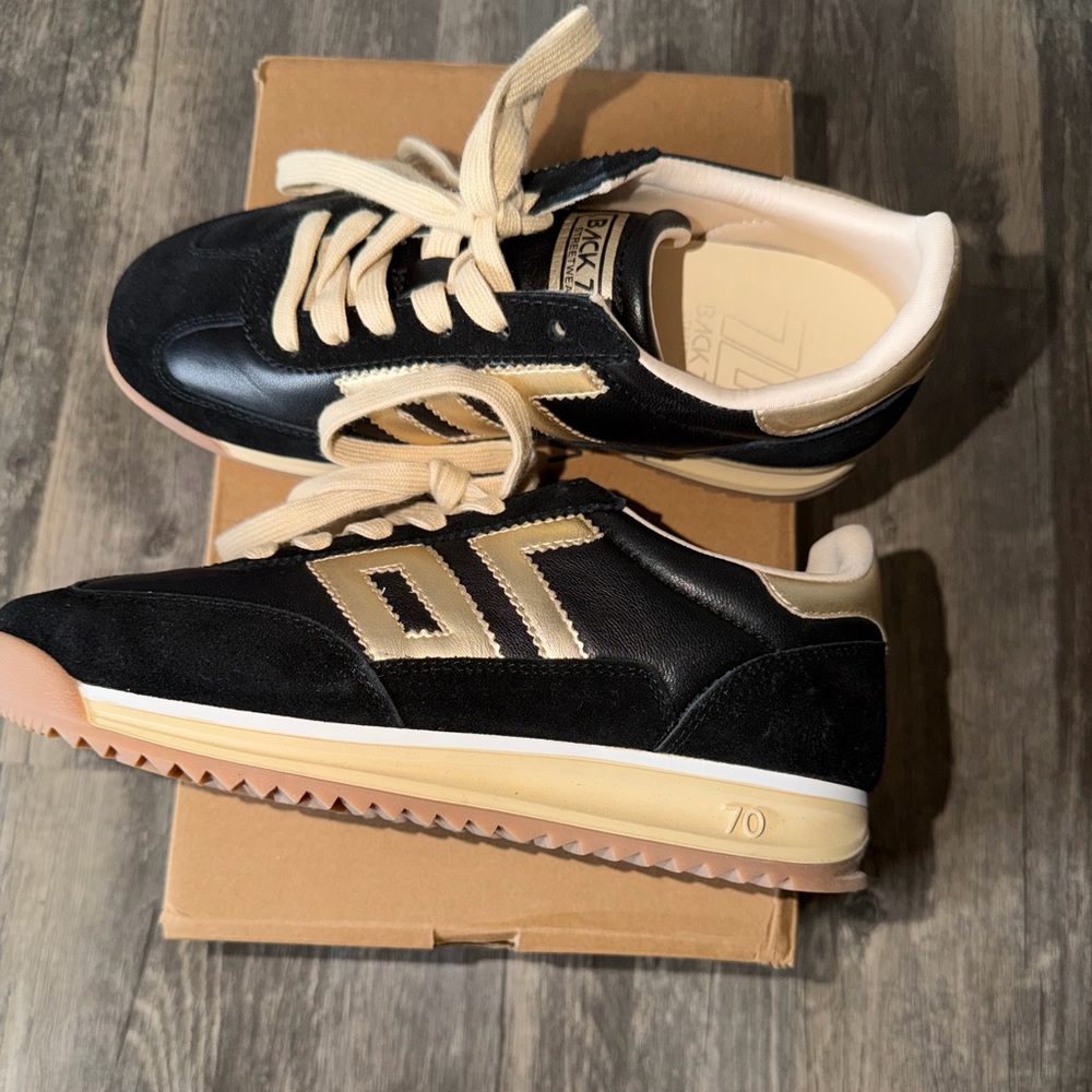 Back 70 Sneakers